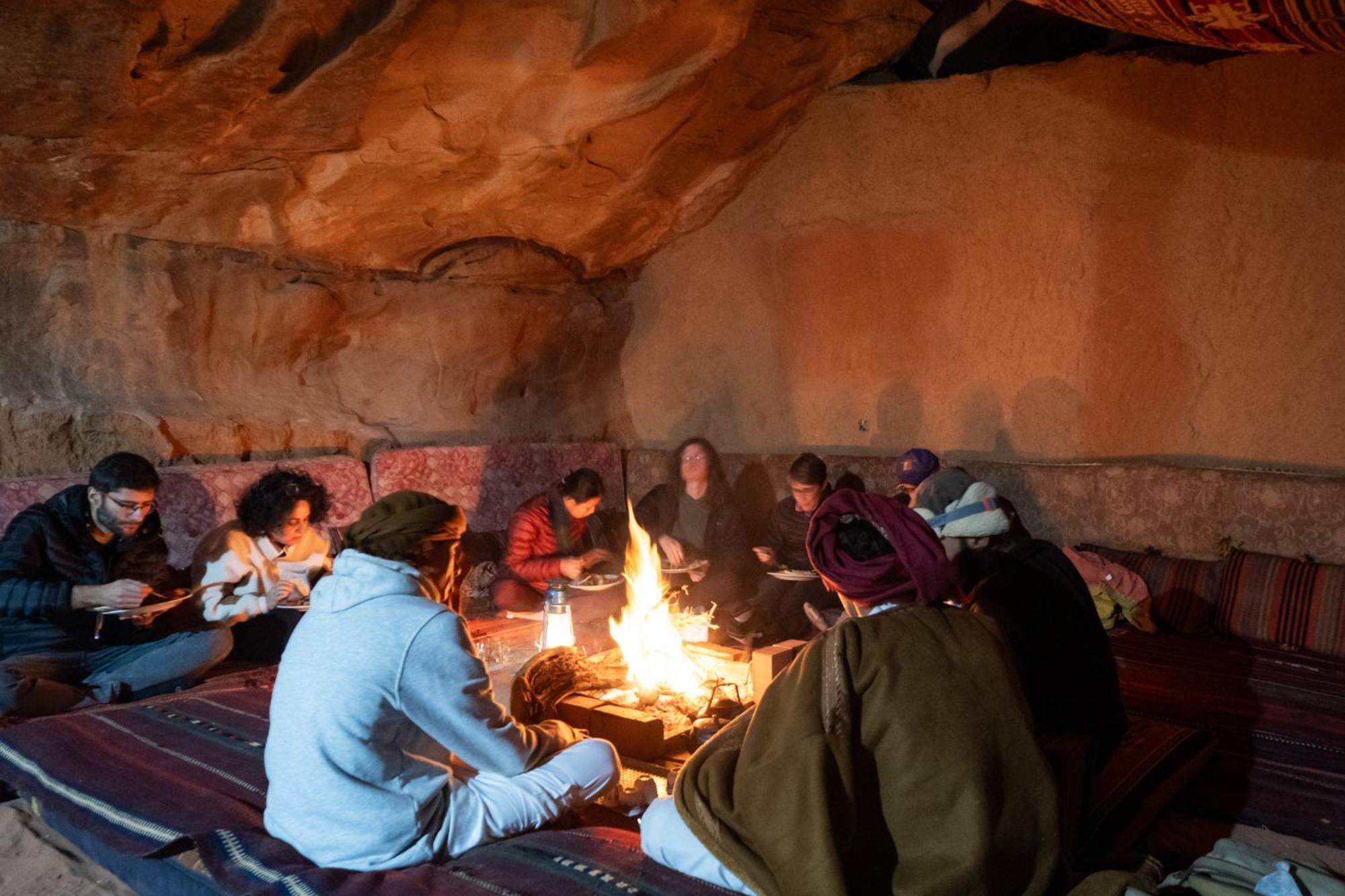 Wadi Rum Cave Camping Esterno foto