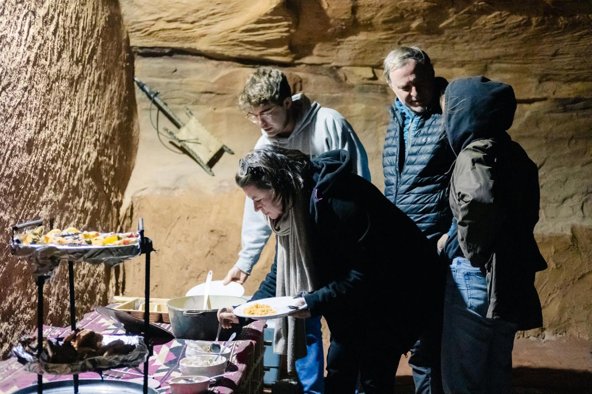 Wadi Rum Cave Camping Esterno foto