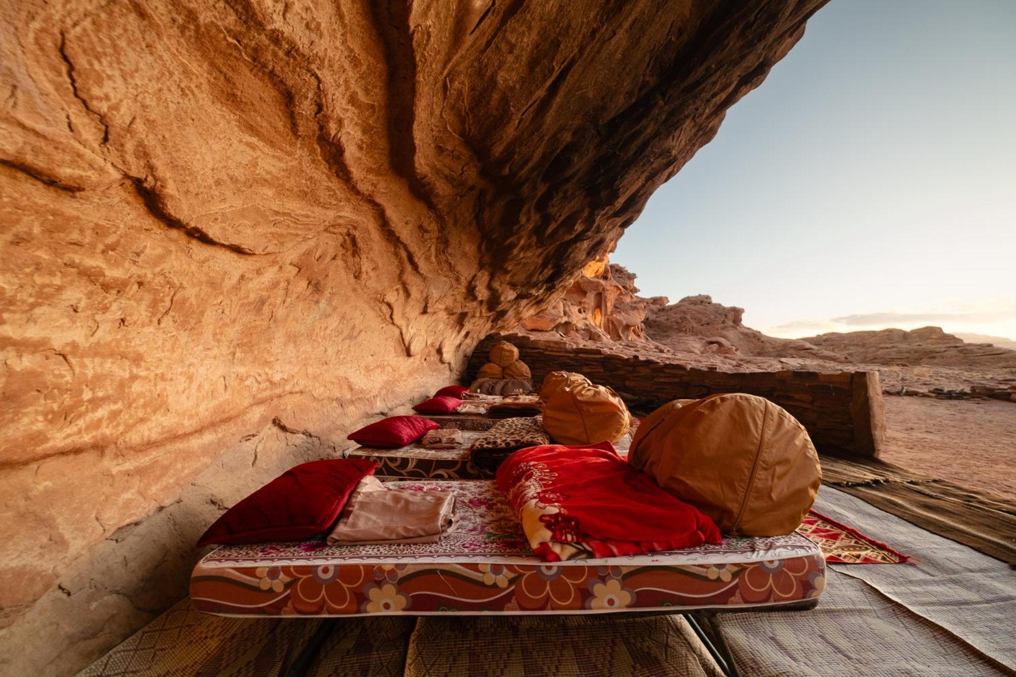 Wadi Rum Cave Camping Esterno foto