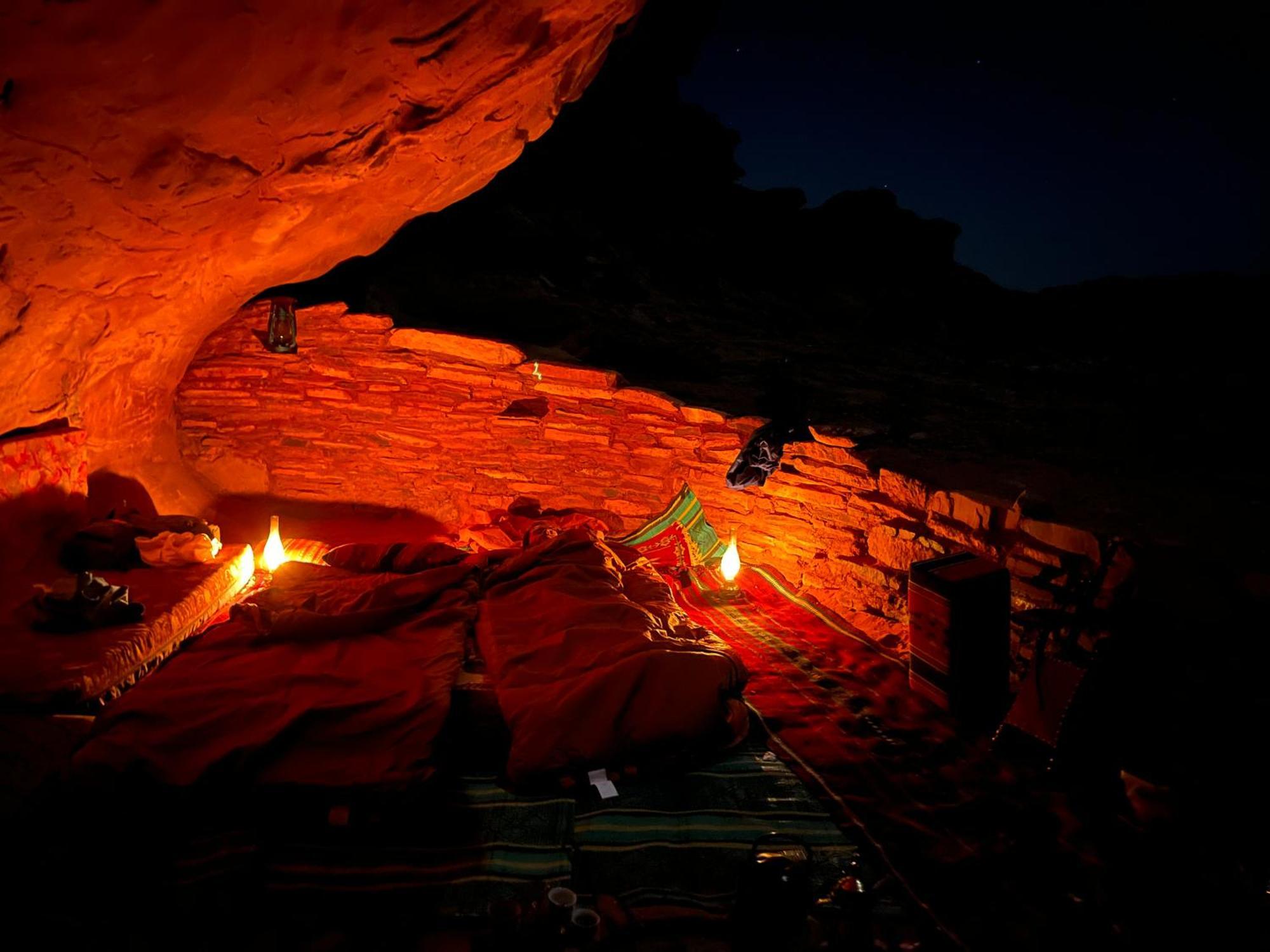 Wadi Rum Cave Camping Esterno foto