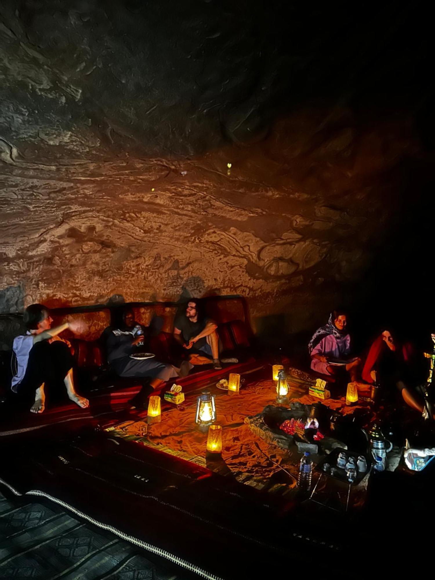 Wadi Rum Cave Camping Esterno foto